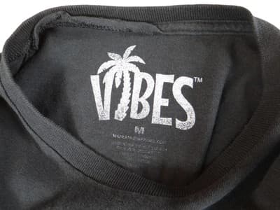 Savage Graphic Tee - Vibes Apparel - Thumbnail 2