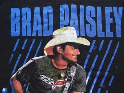 Brad Paisley Concert T-Shirt - Black Graphic Tee - Thumbnail 3