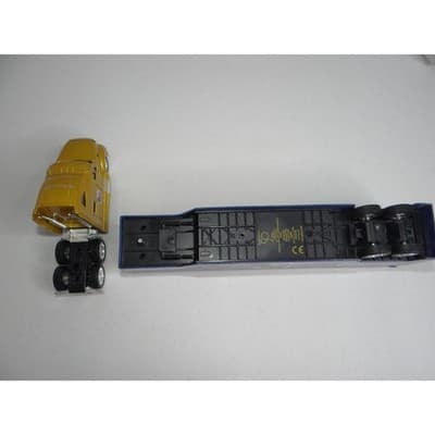 Disney World 50th Anniversary Semi Truck Trailer Gold Blue Mickey Friends 2736 - Thumbnail 5