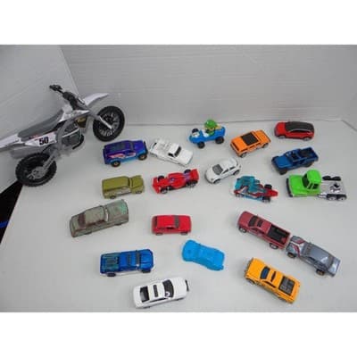 Mixed Toy Vehicle Lot 19pc Hot Wheels Matchbox Mario Kart Dirt Bike 2861 - Thumbnail 2