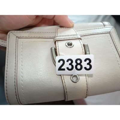 Coach Soho Buckle Trifold Wallet Off-White Leather Tan Stitching 2383 - Thumbnail 7