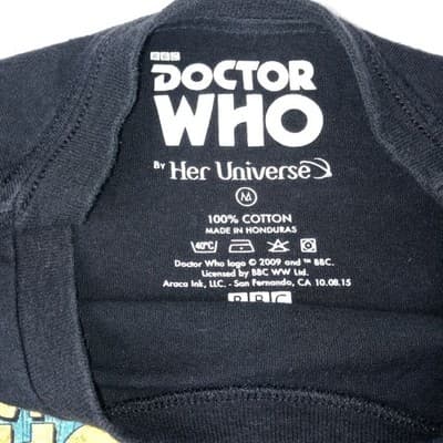 Her Universe Doctor Who Comic Collage T Shirt Mens Medium Black BBC Licensed - Thumbnail 3
