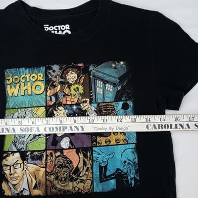Her Universe Doctor Who Comic Collage T Shirt Mens Medium Black BBC Licensed - Thumbnail 5
