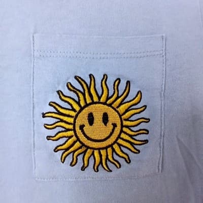 Coastal Dreamer Smiley Sun Pocket Graphic T Shirt Blue Size Small Short Crop - Thumbnail 3