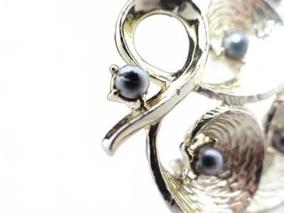 Silver-Tone Brooch with Black Pearls - Thumbnail 2
