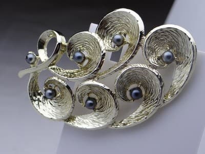 Silver-Tone Brooch with Black Pearls - Thumbnail 6