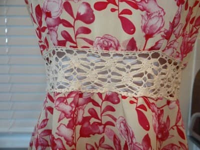 Charming Floral Dress by Eighty - Thumbnail 3