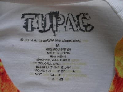 Men's Graphic Print T-Shirt Featuring Iconic Rapper - Thumbnail 4