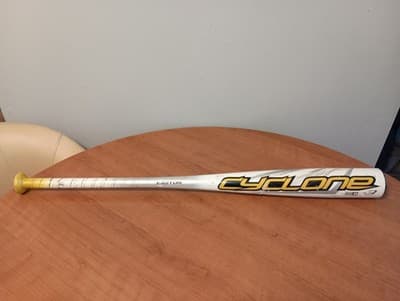Easton Cyclone Model BB2 -3 BBCOR 32” 29oz, 2 5/8" Barrel Baseball Bat