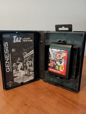 Taz in Escape From Mars (Sega Genesis, 1994) CIB with Manual Tested D - Thumbnail 3