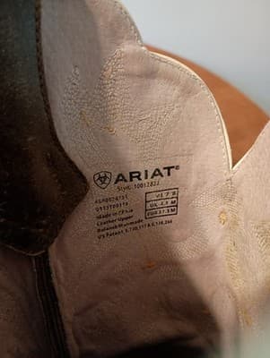 Ariat womens Tombstone Western Boots - Broad Square Toe size 7B maroon - Thumbnail 9