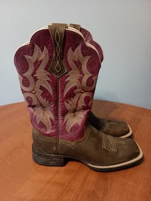 Ariat womens Tombstone Western Boots - Broad Square Toe size 7B maroon - Thumbnail 3