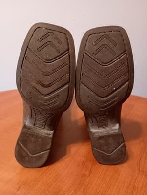 Ariat womens Tombstone Western Boots - Broad Square Toe size 7B maroon - Thumbnail 7