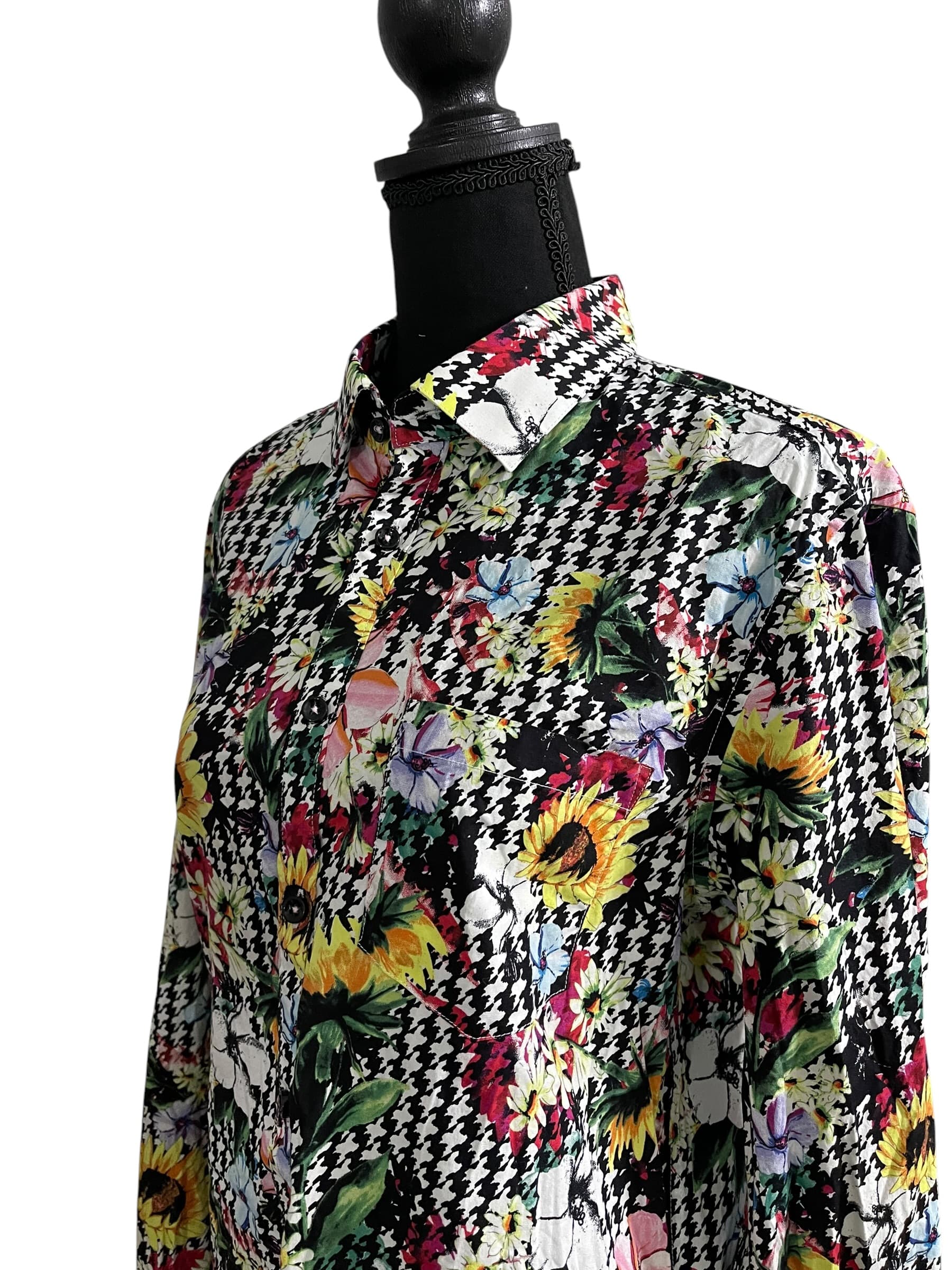 Paisley & Gray Men’s Colorful Button Up Casual Shirt - Thumbnail 7