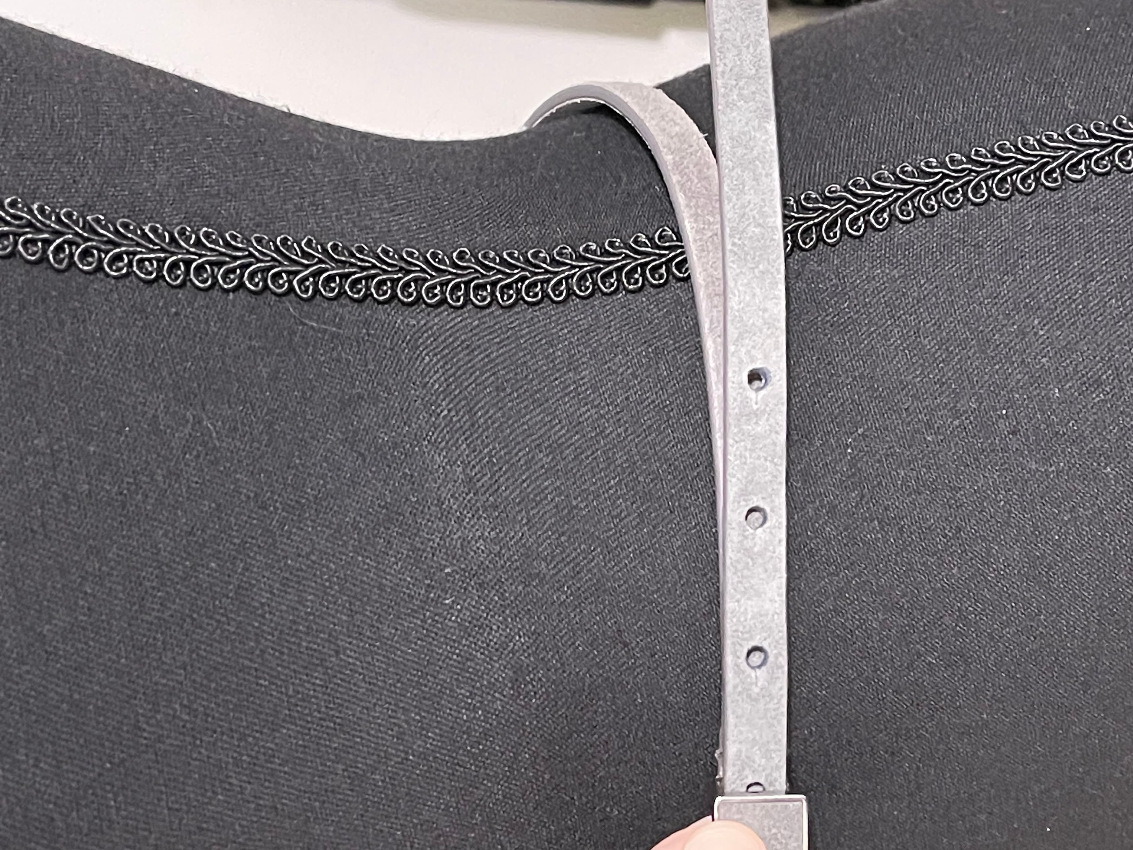 White House Black Market Women’s thin Leather Belt - Thumbnail 6
