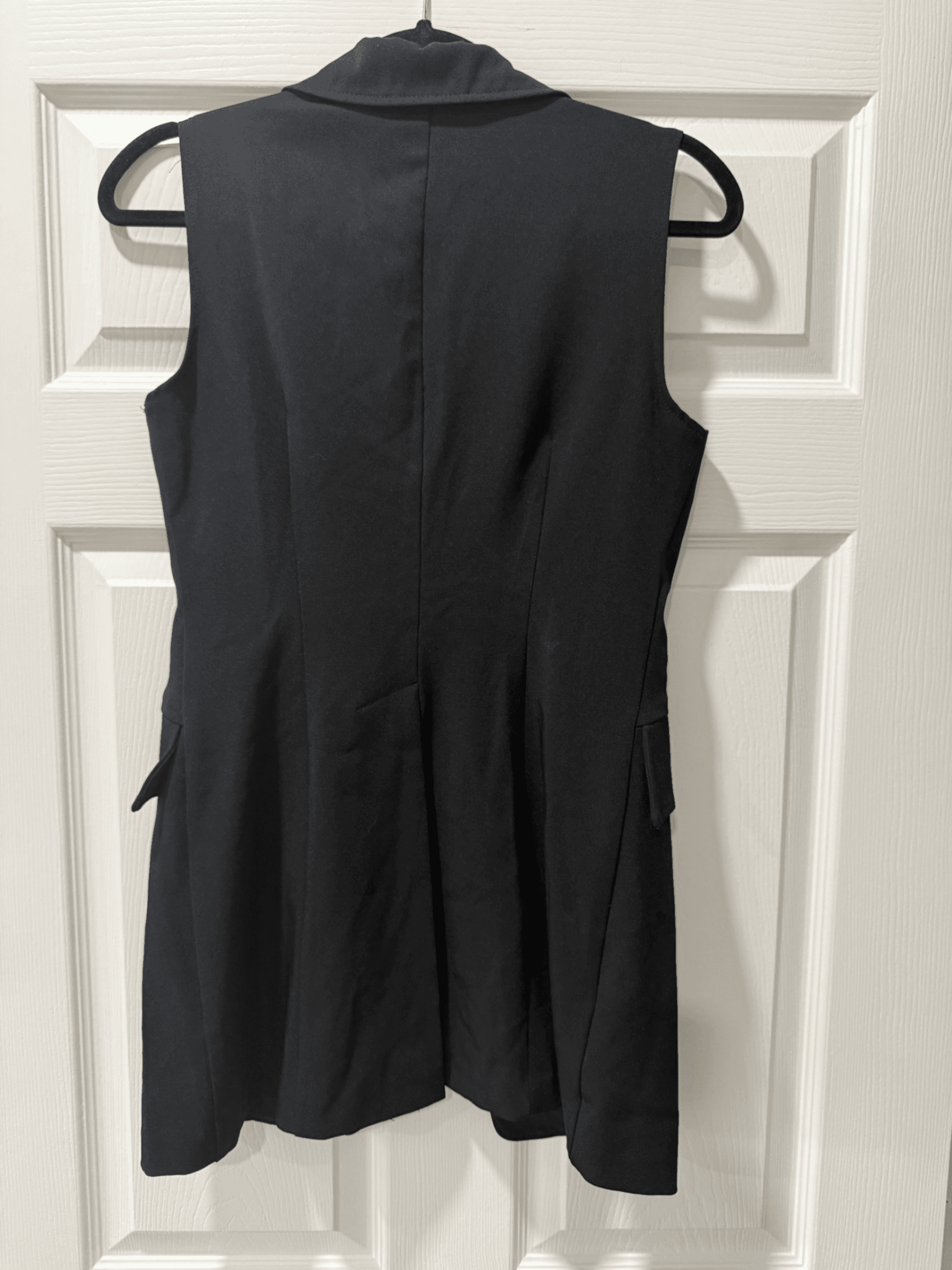 Black Sleeveless Blazer Vest with Pockets Size 5/6 - Thumbnail 2