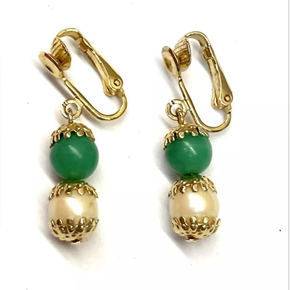 CELEBRITY vintage jade & pearl clip earrings - Thumbnail 2