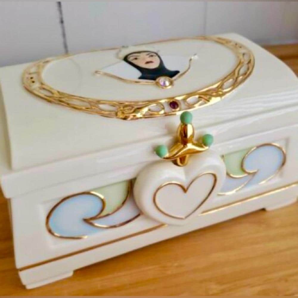 Walt Disney LENOX Showcase Collection THE HUNTSMAN'S Box Snow White~ Evil Queen - Thumbnail 3