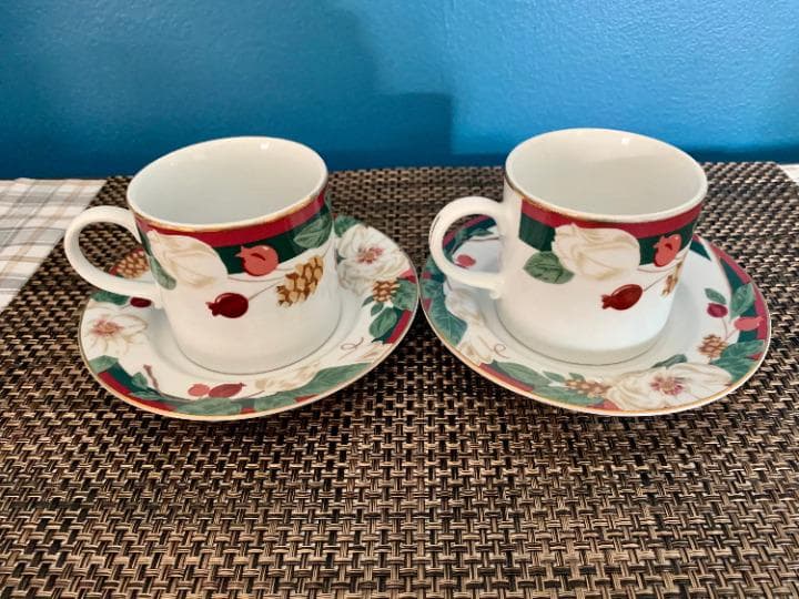 Vintage Tienshan Fine China “Magnolia" - Thumbnail 2