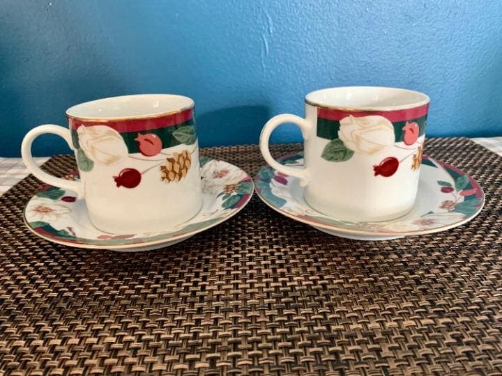 Vintage Tienshan Fine China “Magnolia" - Thumbnail 4