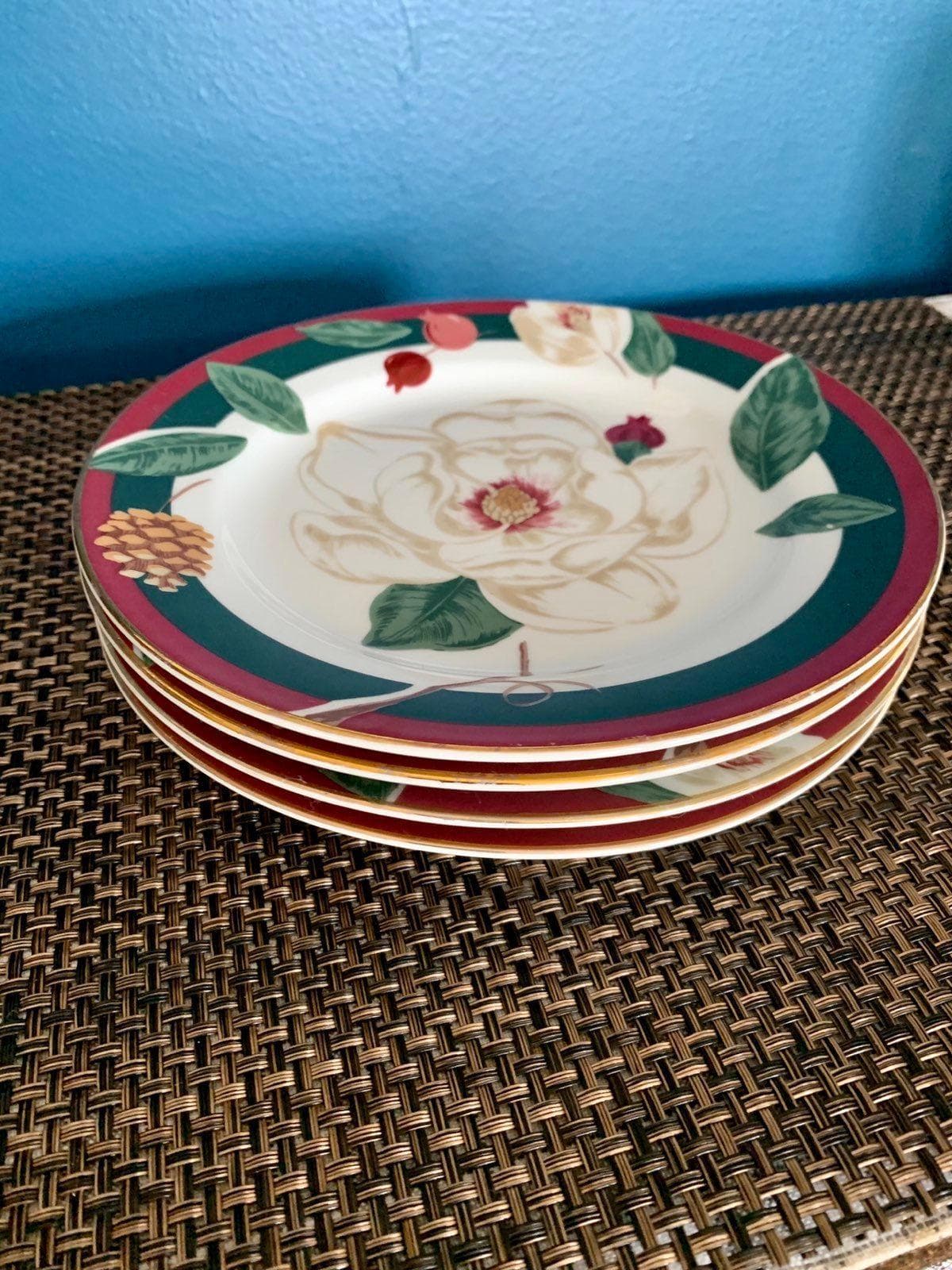 Vintage Christmas Tienshan China 'Magnolia' - Set of 4 - Thumbnail 4