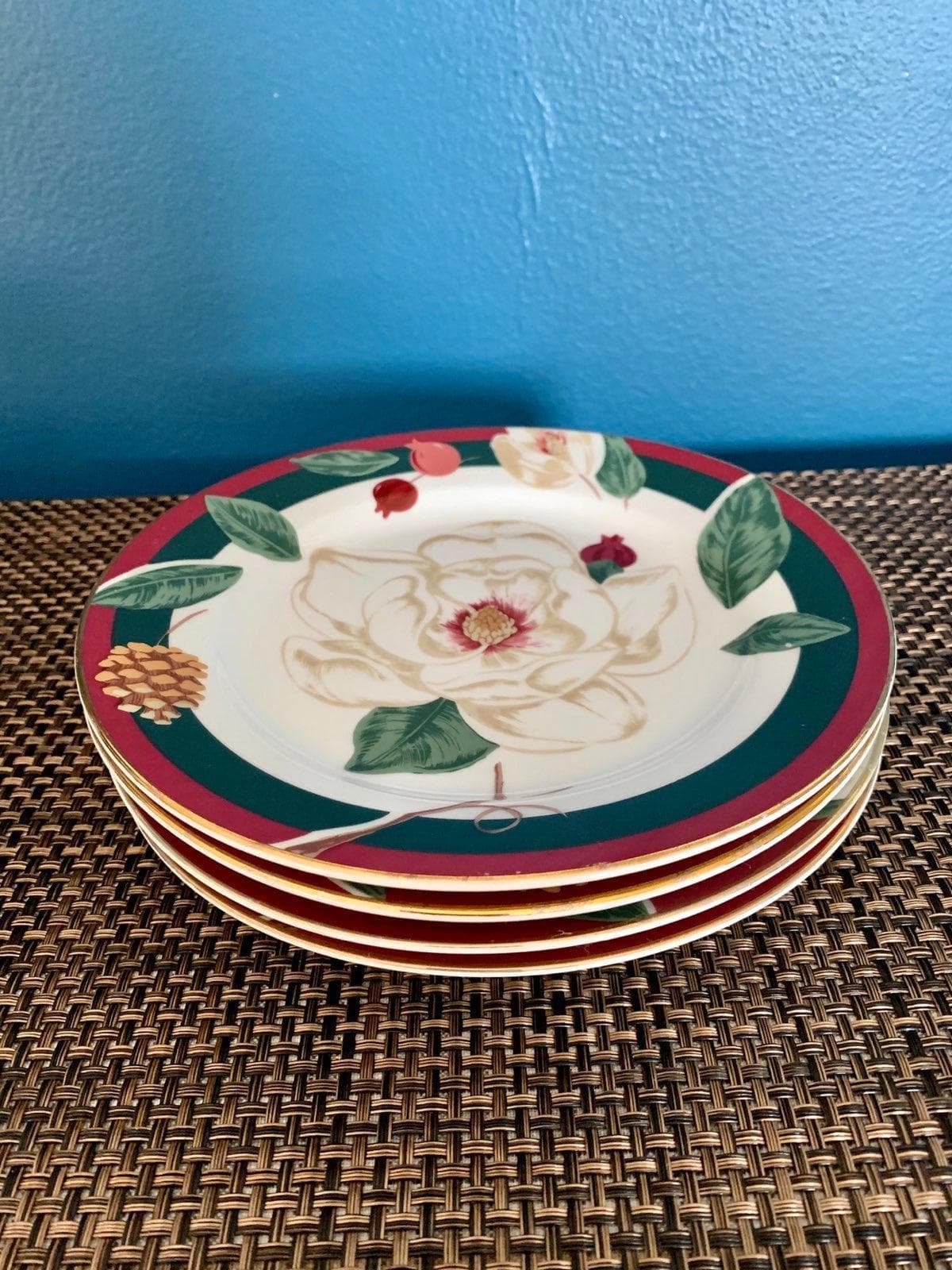 Vintage Christmas Tienshan China 'Magnolia' - Set of 4 - Thumbnail 6