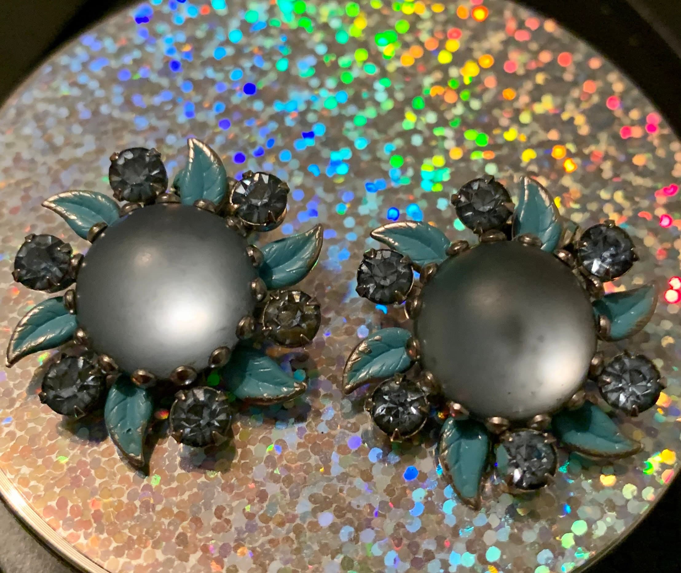 1960’s Vintage & Gorgeous Blue Rhinestone and Frosted Glass Clip Earrings - Thumbnail 2
