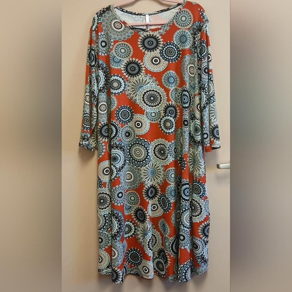 Crew Neck Bandana Print Midi Dress - Thumbnail 10