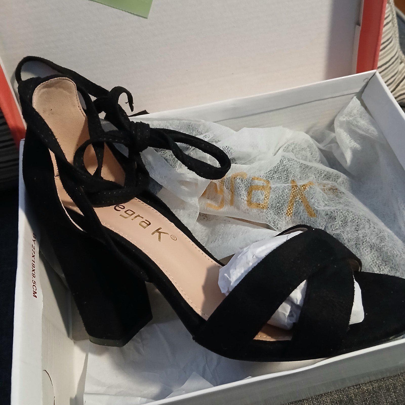 Black Ribbon Wrap Around Tie n a Bow Heels~ Size 7.5 Lace Up Black Dressy Heels - Thumbnail 6