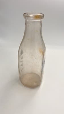 Blue Spruce Dairy Freehold NJ New Jersey one quart milk bottle ( rare) - Thumbnail 6
