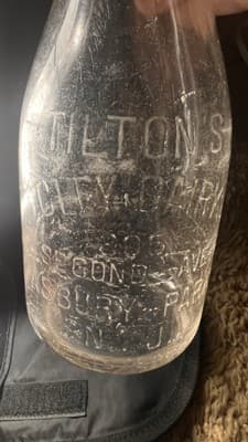 Tilton's City Dairy 805 Second Ave Asbury Park N.J. Quart Milk Bottle - Thumbnail 3