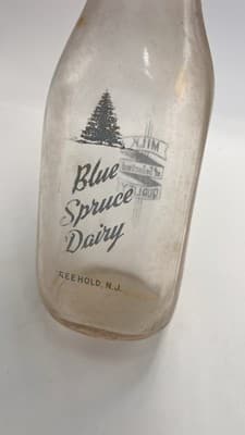 Blue Spruce Dairy Freehold NJ New Jersey one quart milk bottle ( rare) - Thumbnail 5