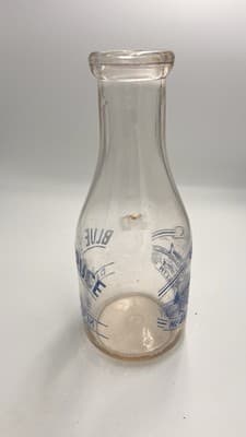 Blue Spruce Dairy Farm Freehold NJ New Jersey one quart milk bottle ( rare) - Thumbnail 6