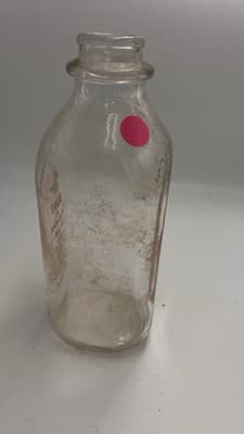 Paulus Dairy - One Quart Milk Bottle New Brunswick New Jersey - Thumbnail 4