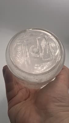 Tilton's City Dairy 805 Second Ave Asbury Park N.J. Quart Milk Bottle - Thumbnail 5