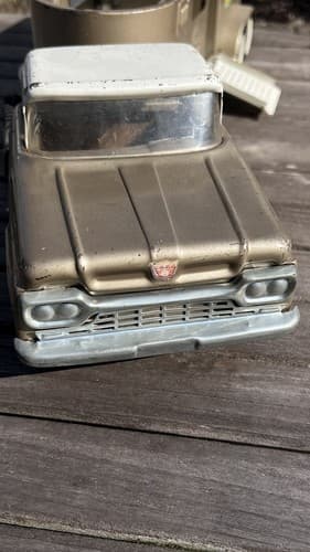Vintage 1960’s Nylint #6300 “Thoroughbred Farms” Pressed Steel Horse Truck & Trl - Thumbnail 14