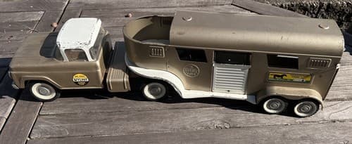 Vintage 1960’s Nylint #6300 “Thoroughbred Farms” Pressed Steel Horse Truck & Trl - Thumbnail 2