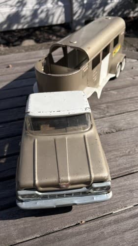 Vintage 1960’s Nylint #6300 “Thoroughbred Farms” Pressed Steel Horse Truck & Trl - Thumbnail 3