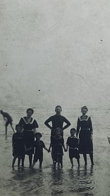 c1910 Origina Atlantic City Life Boat Beach Photo Bathing Suits 6.5 x4.5 - Thumbnail 3
