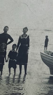 c1910 Origina Atlantic City Life Boat Beach Photo Bathing Suits 6.5 x4.5 - Thumbnail 6