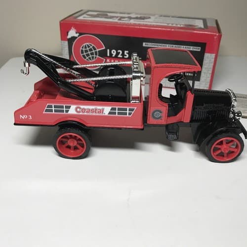 Limited Edition Coastal Die Cast 1925 Kenworth Wrecker Bank By Ertl Collectibles - Thumbnail 2
