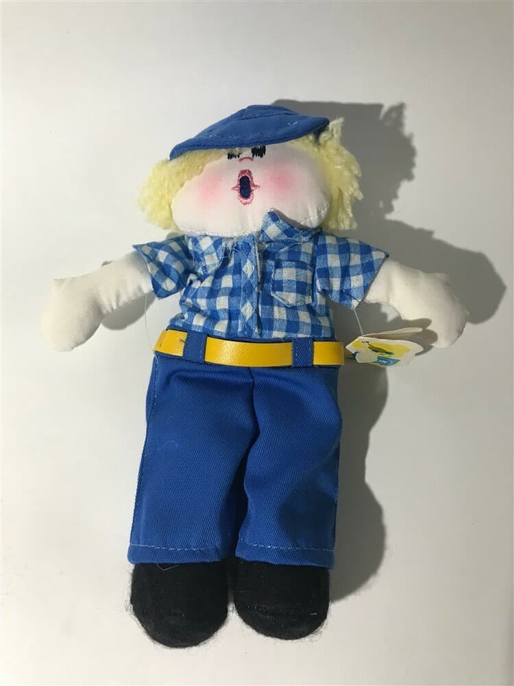 Vintage 7.5" Dakin Dream Dolls Boy 07-0090 with tag