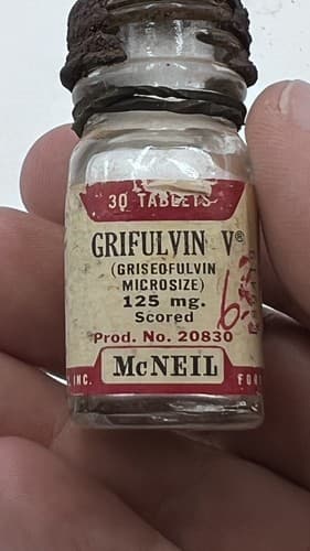 RARE Vintage Grifulvin McNeil Clear Glass Medicine Bottle as display/collectible - Thumbnail 4