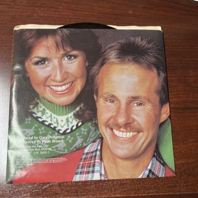 Elmo & Patsy – Grandma Got Run Over By A Reindeer - 1984 7" Single VG+ - Thumbnail 2