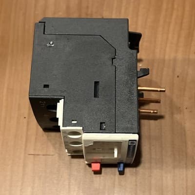 Schneider Electric LRD14 Thermal Overload Relay 600V 7-10Amp - Thumbnail 2