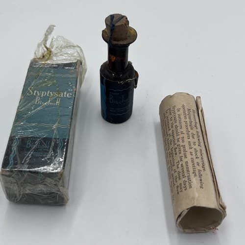 Early 1900's Bischoff Styptysate hemostatic bottle with some contents RARE