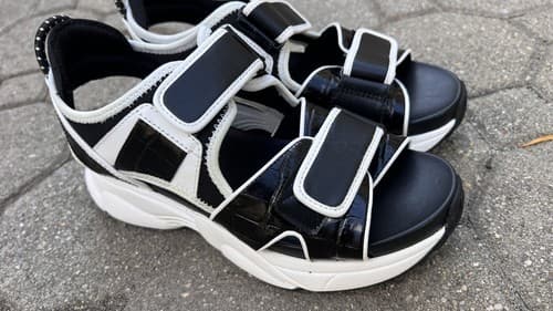 Rare Michael Kors Harvey Black White Sandals Women's 8.5 NEW - Thumbnail 3