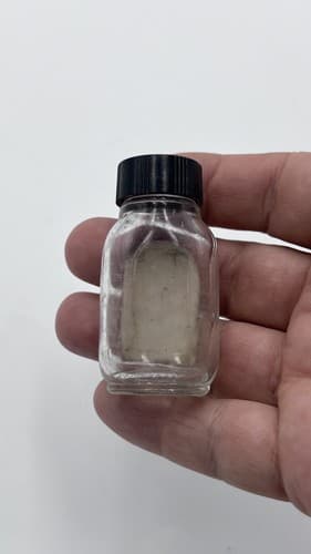 Vintage Beechams Pills glass bottle (empty) Nice label - Thumbnail 4
