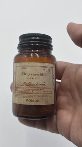 Rare Vintage Chrysarobin POISON Apothecary Medicine Bottle Mallinckrodt EMPTY - Thumbnail 2