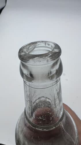 RARE Antique 1918 Newark Soda Water Co bottle Embossed 7 oz - Thumbnail 5